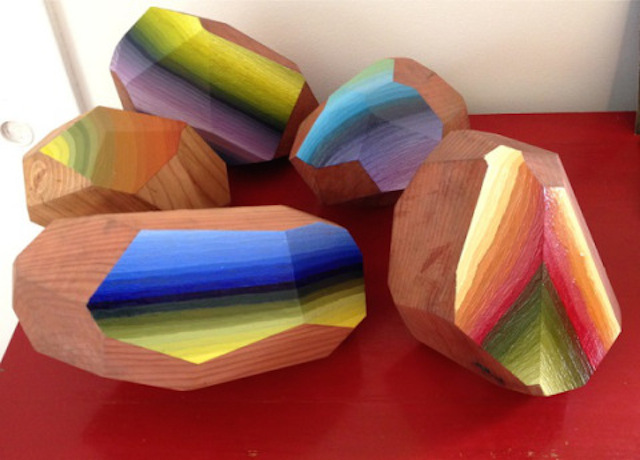 Gradient-Painted-Piece-of-Wood-8