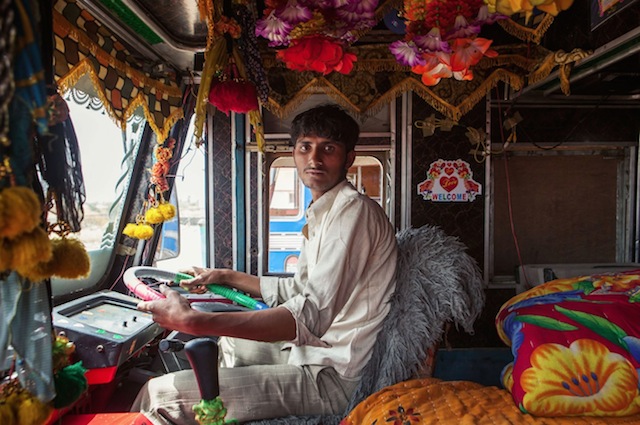 Indian-Technicolor-Trucks-Photography-0